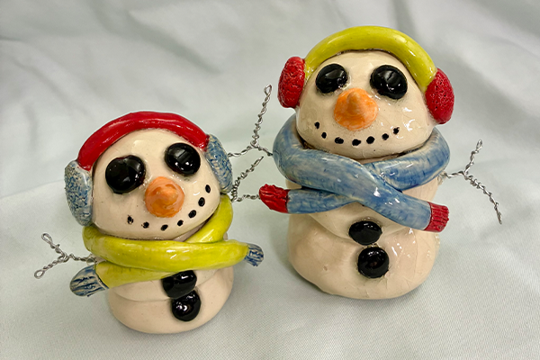 pinch pot snowmen